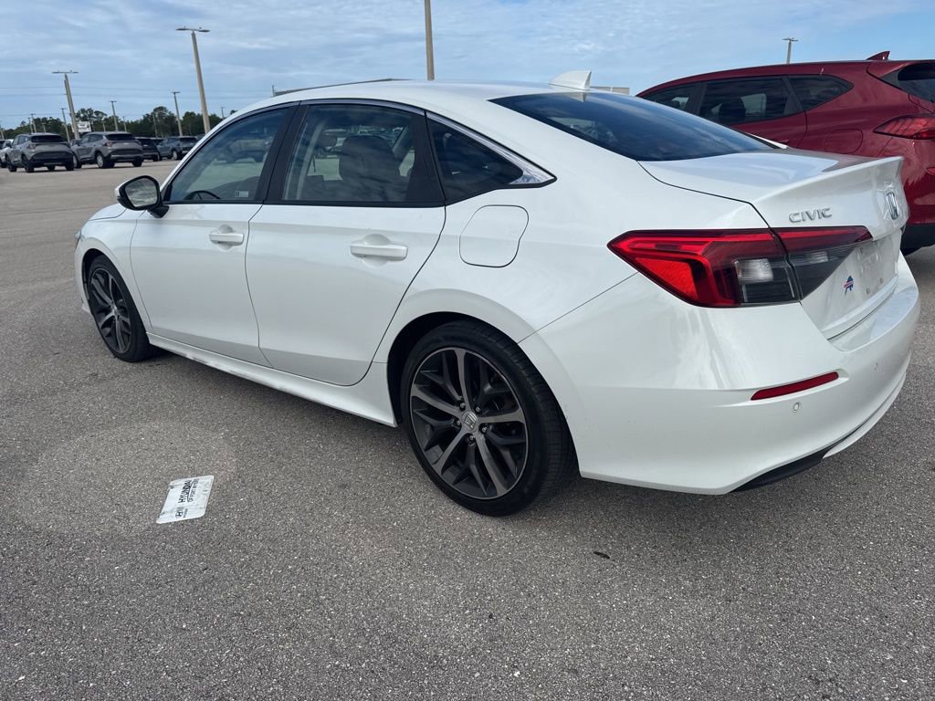 Used 2022 Honda Civic Touring image 6