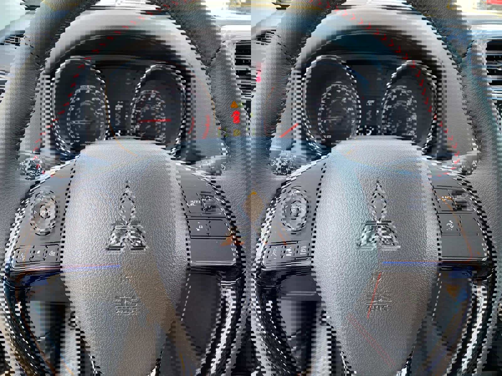 Used 2024 Mitsubishi Outlander Sport LE image 11