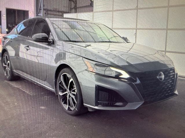 Certified 2024 Nissan Altima 2.5 SR FWD image 12