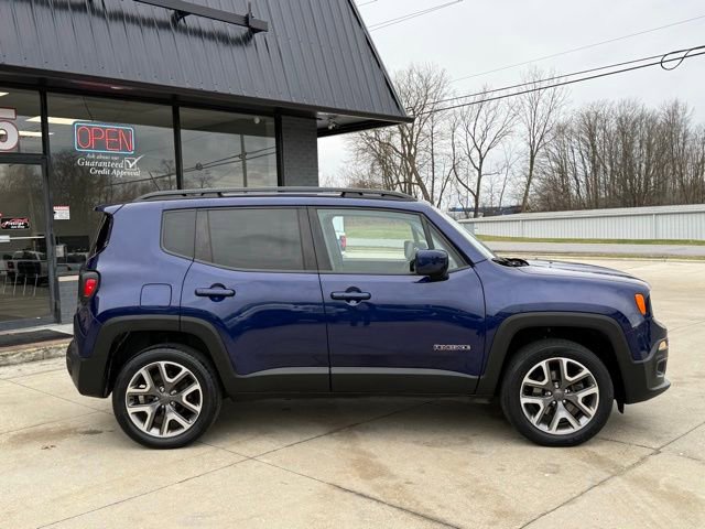Used 2017 Jeep Renegade Latitude w/ Cold Weather Group image 15