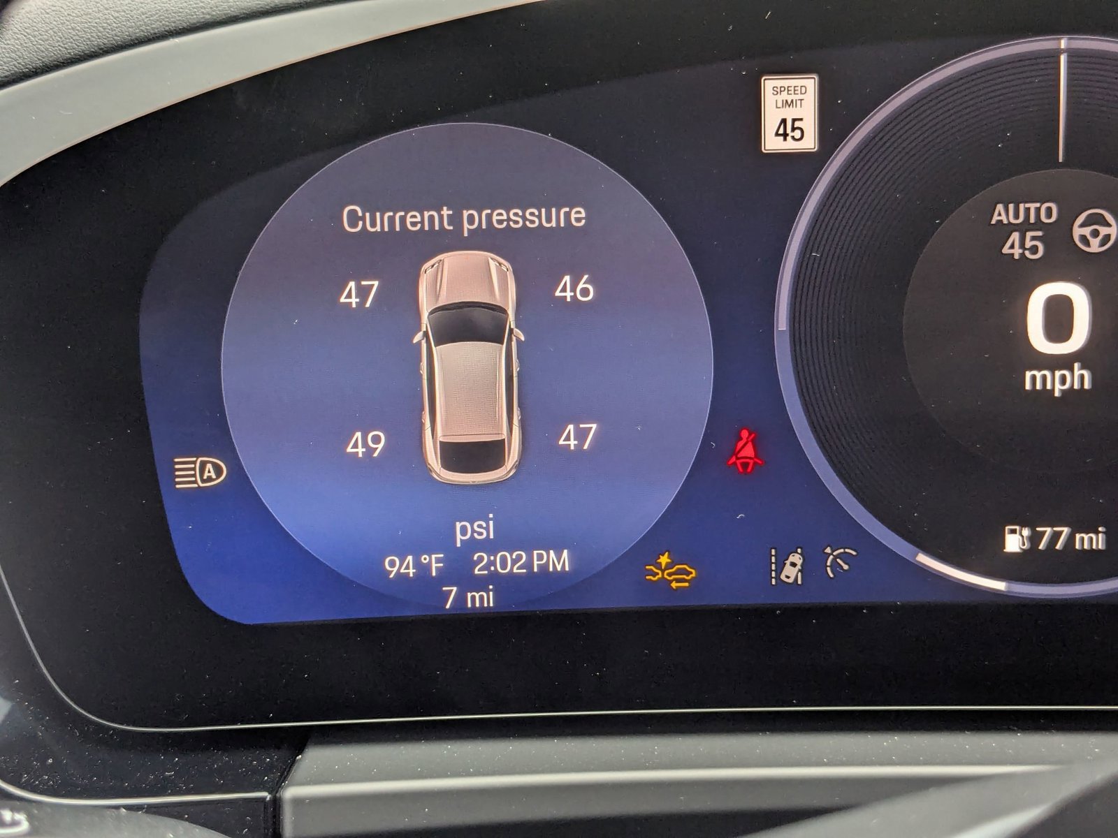 Certified 2025 Porsche Macan 4 Electric AWD/4WD image 17
