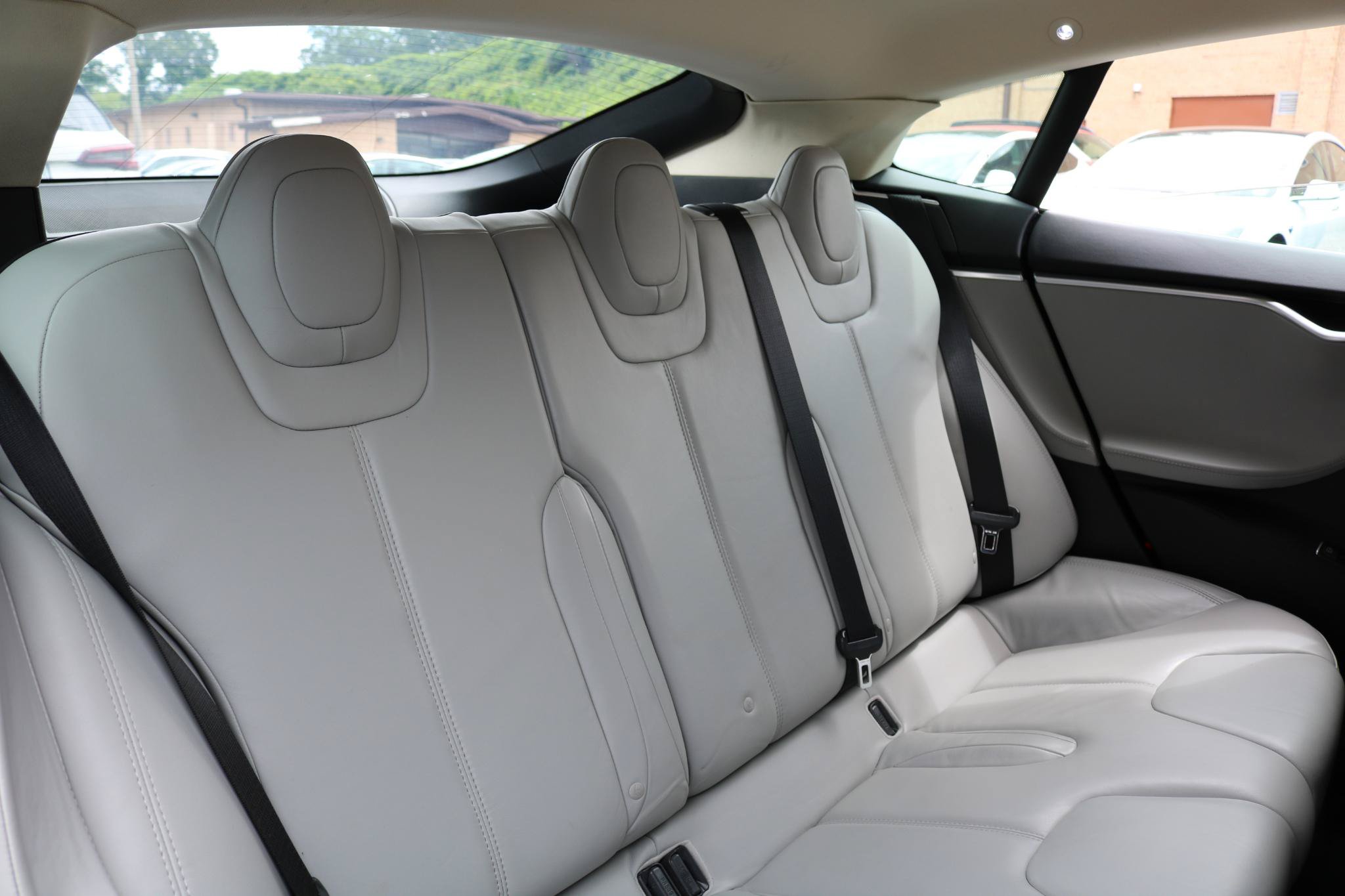 Used 2013 Tesla Model S RWD image 39