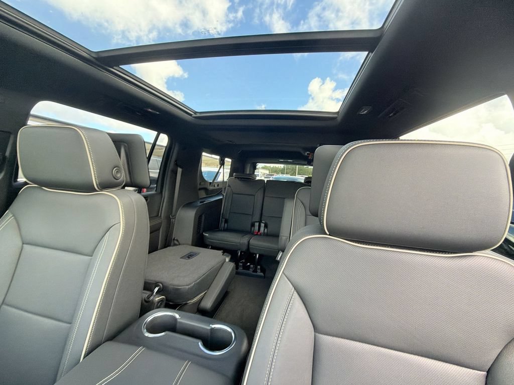 New 2026 GMC Yukon XL Elevation w/ Elevation Premium Package RWD image 25