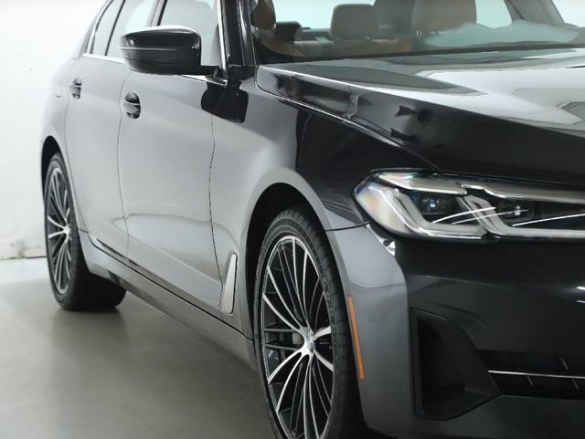 Certified 2023 BMW 530i xDrive w/ Premium Package AWD/4WD image 9