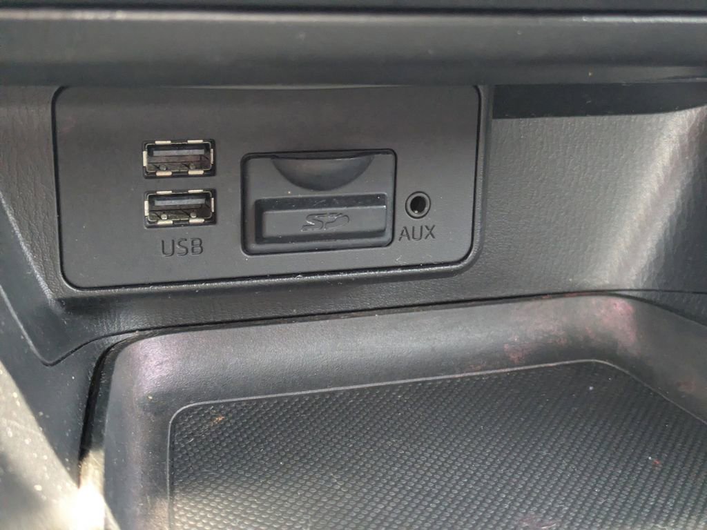 Used 2015 MAZDA MAZDA3 i Sport image 20