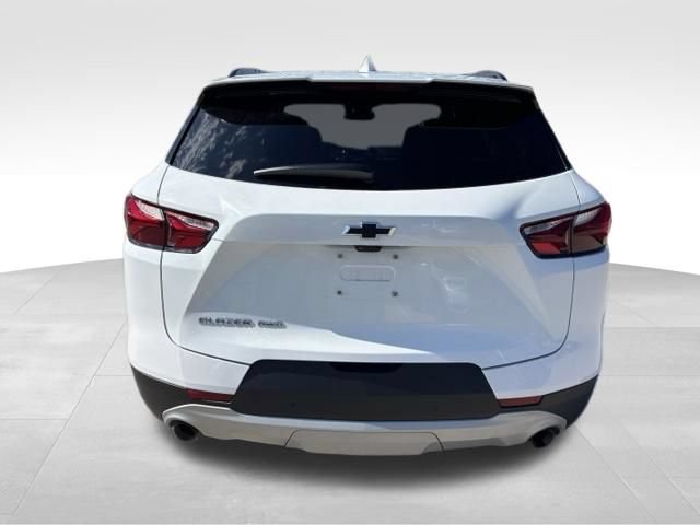 Used 2022 Chevrolet Blazer LT w/ Sound & Technology Package AWD/4WD image 4