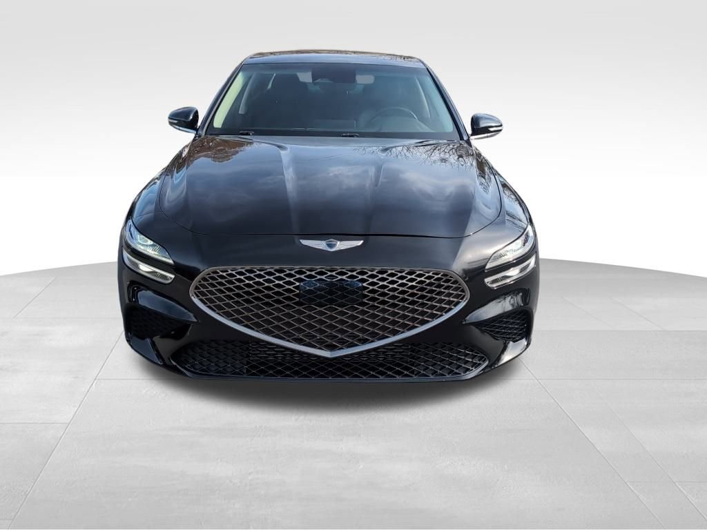 Used 2023 Genesis G70 2.0T image 3