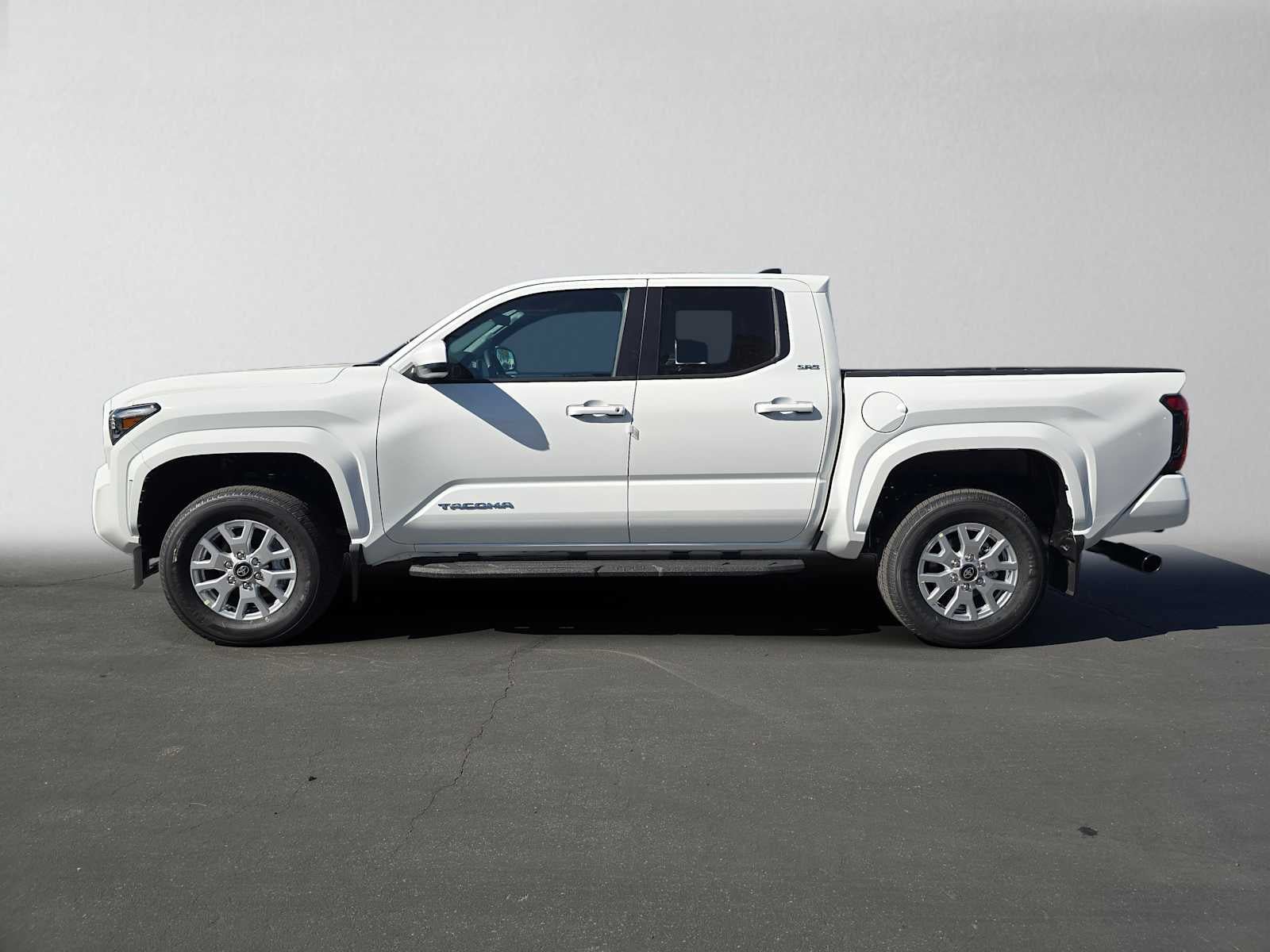 New 2026 Toyota Tacoma SR5 AWD/4WD image 6