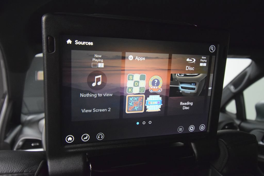 Used 2020 Chrysler Pacifica Touring-L Plus FWD image 37