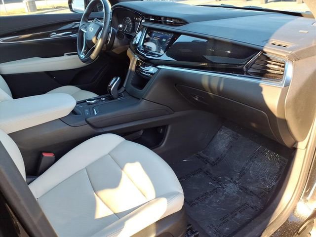 Used 2023 Cadillac XT6 Sport w/ Technology Package image 25
