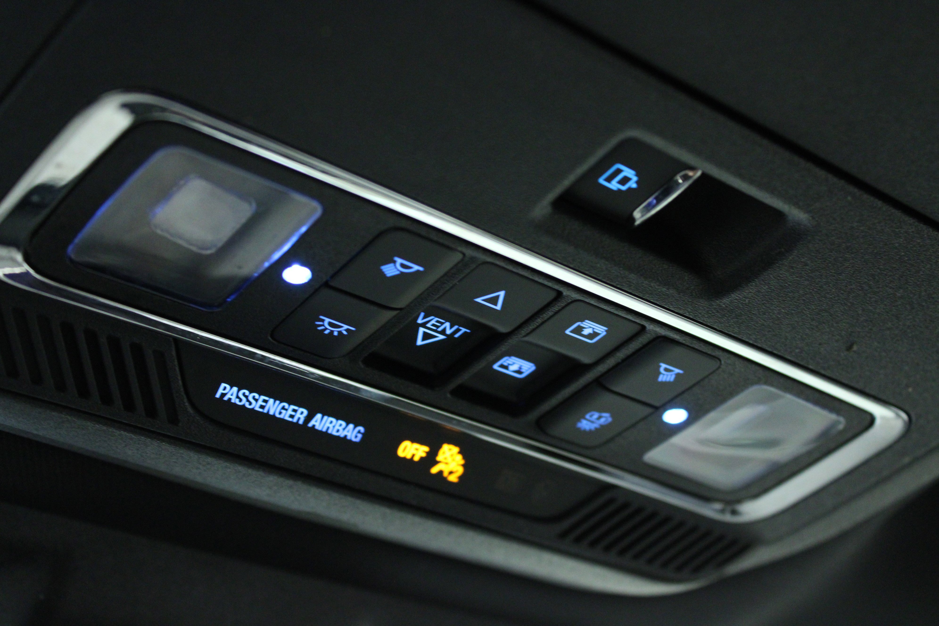 Used 2023 Ford F150 Lightning Platinum image 24