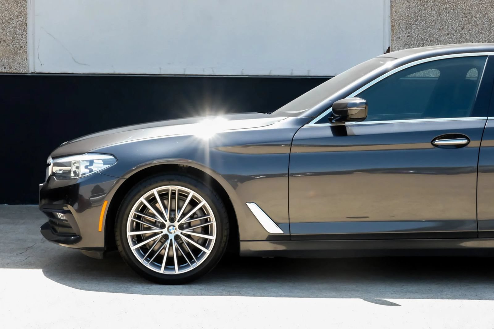 Used 2018 BMW 530i RWD image 15
