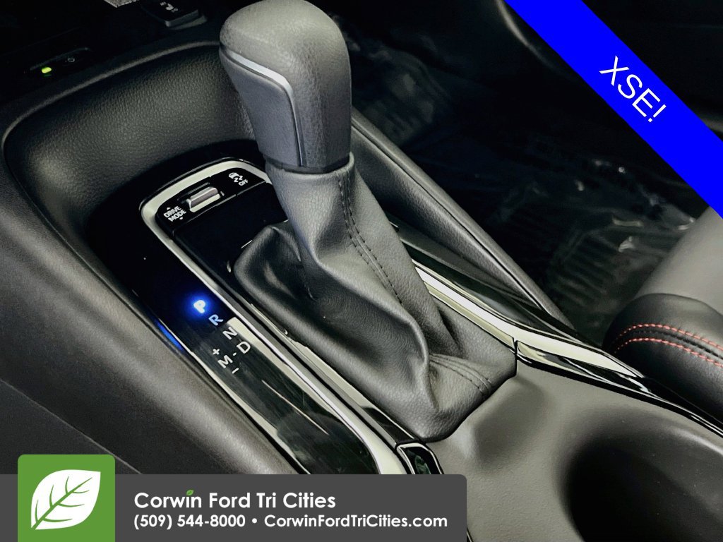 Used 2025 Toyota Corolla XSE FWD image 10