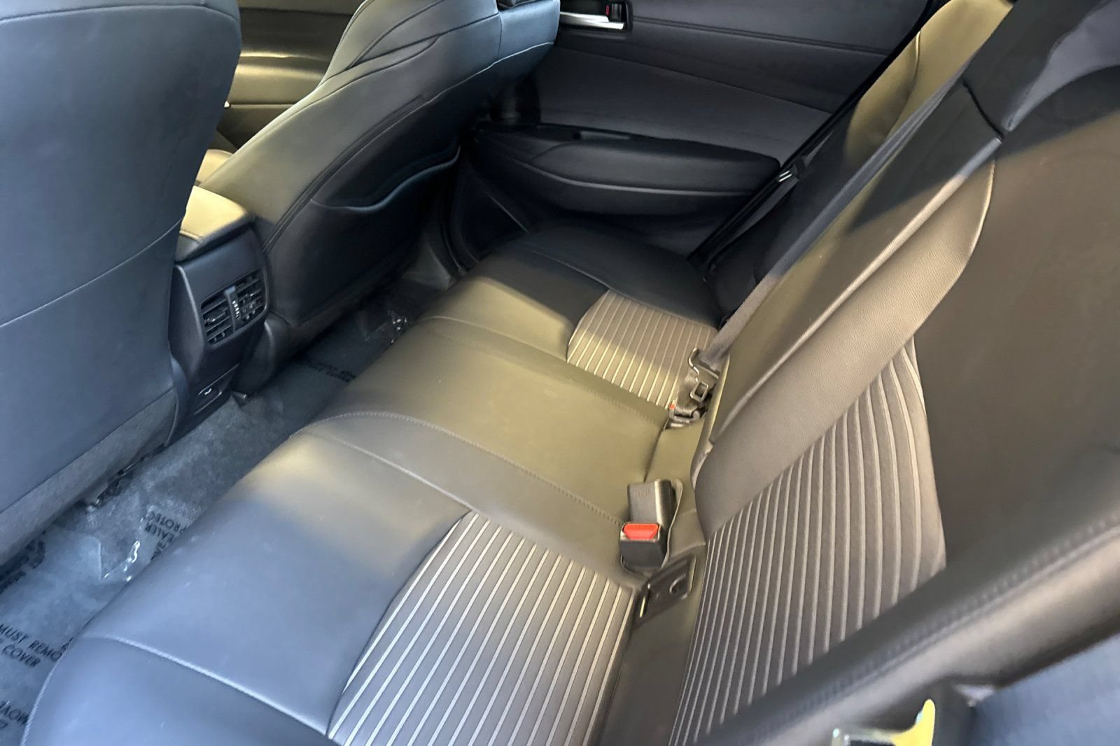 Used 2024 Toyota Corolla Cross AWD Hybrid w/ Convenience Package image 16