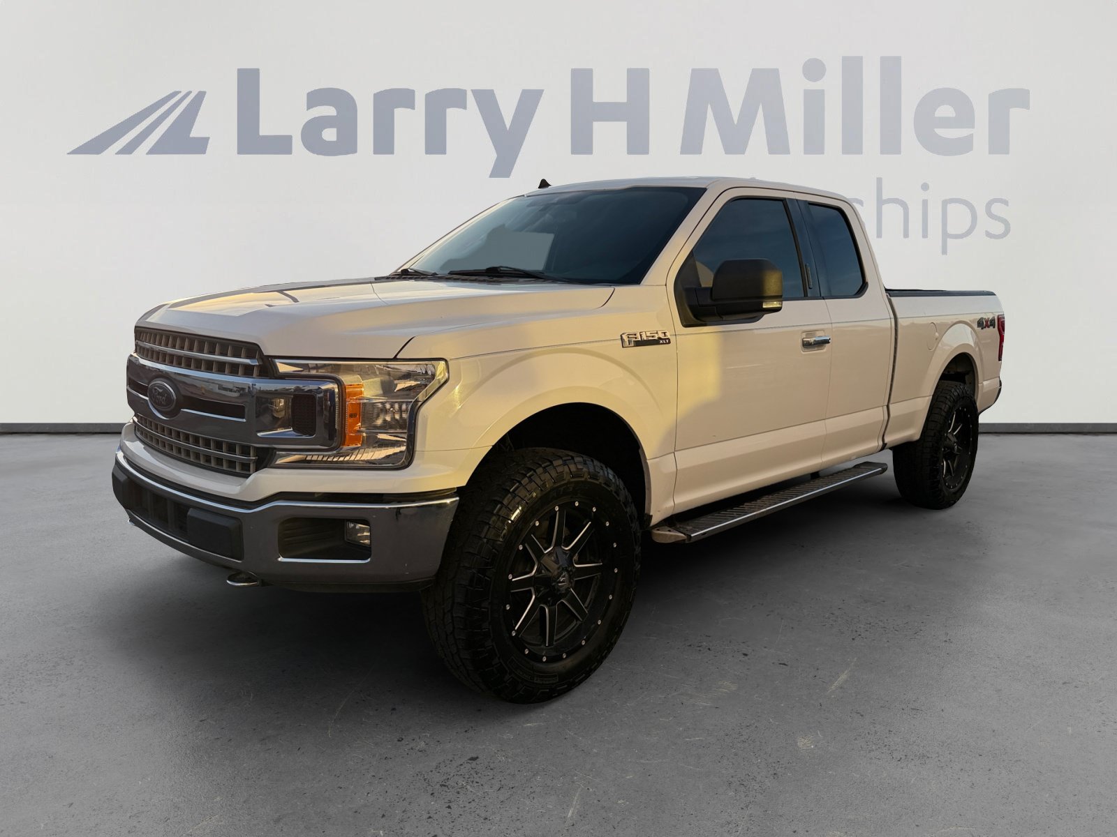 Used 2020 Ford F150 XLT w/ Equipment Group 302A Luxury AWD/4WD image 1