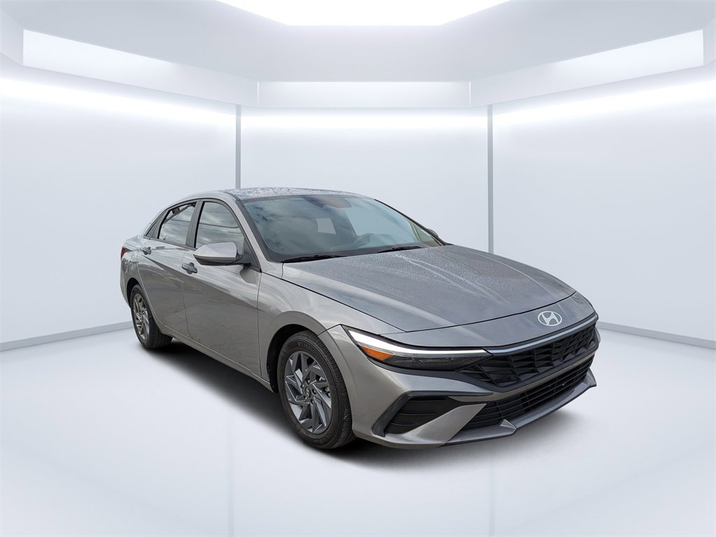 Used 2024 Hyundai Elantra SEL