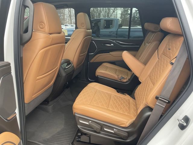 Used 2023 Cadillac Escalade Premium Luxury image 20