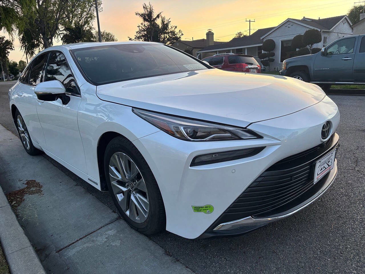 Used 2023 Toyota Mirai XLE 4dr Sedan image 3