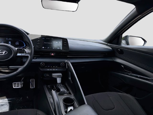 Certified 2026 Hyundai Elantra Sport FWD image 23