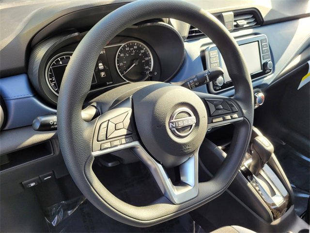 New 2025 Nissan Versa SV image 7