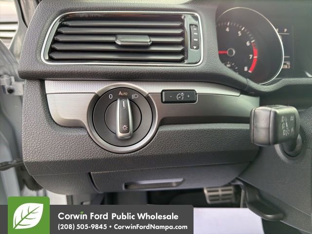 Used 2017 Volkswagen Passat 1.8T R-Line image 14