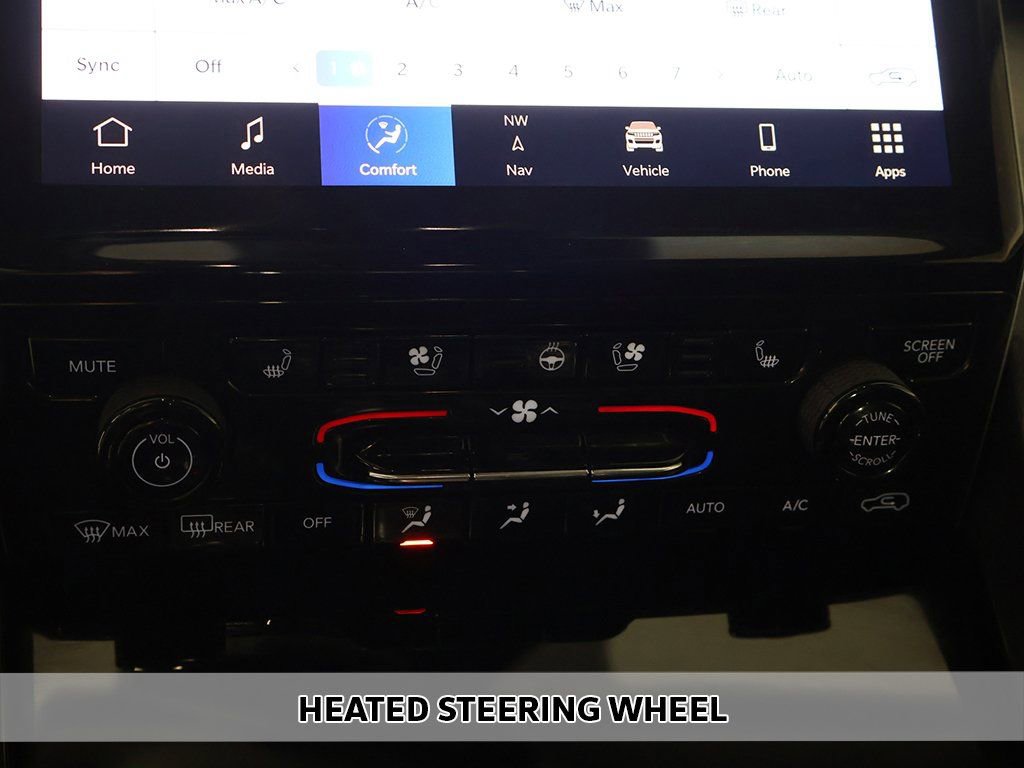 Used 2023 Jeep Grand Cherokee Limited w/ Luxury Tech Group II image 9