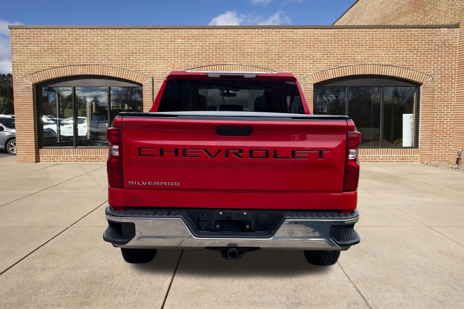 Used 2021 Chevrolet Silverado 1500 W/T w/ WT Value Package AWD/4WD image 4