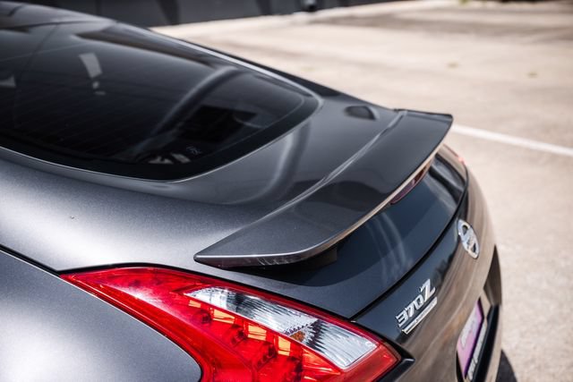 Used 2010 Nissan 370Z Touring w/ Sport Pkg RWD image 28