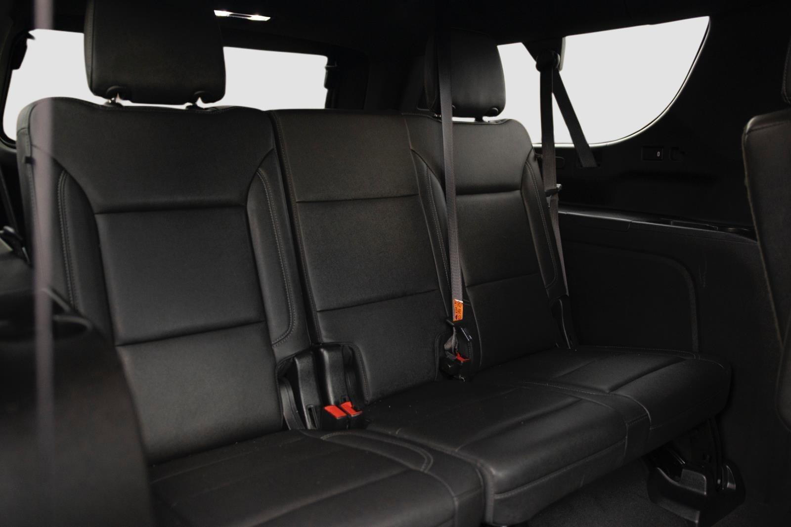 Used 2023 Chevrolet Suburban Z71 w/ Max Trailering Package image 18