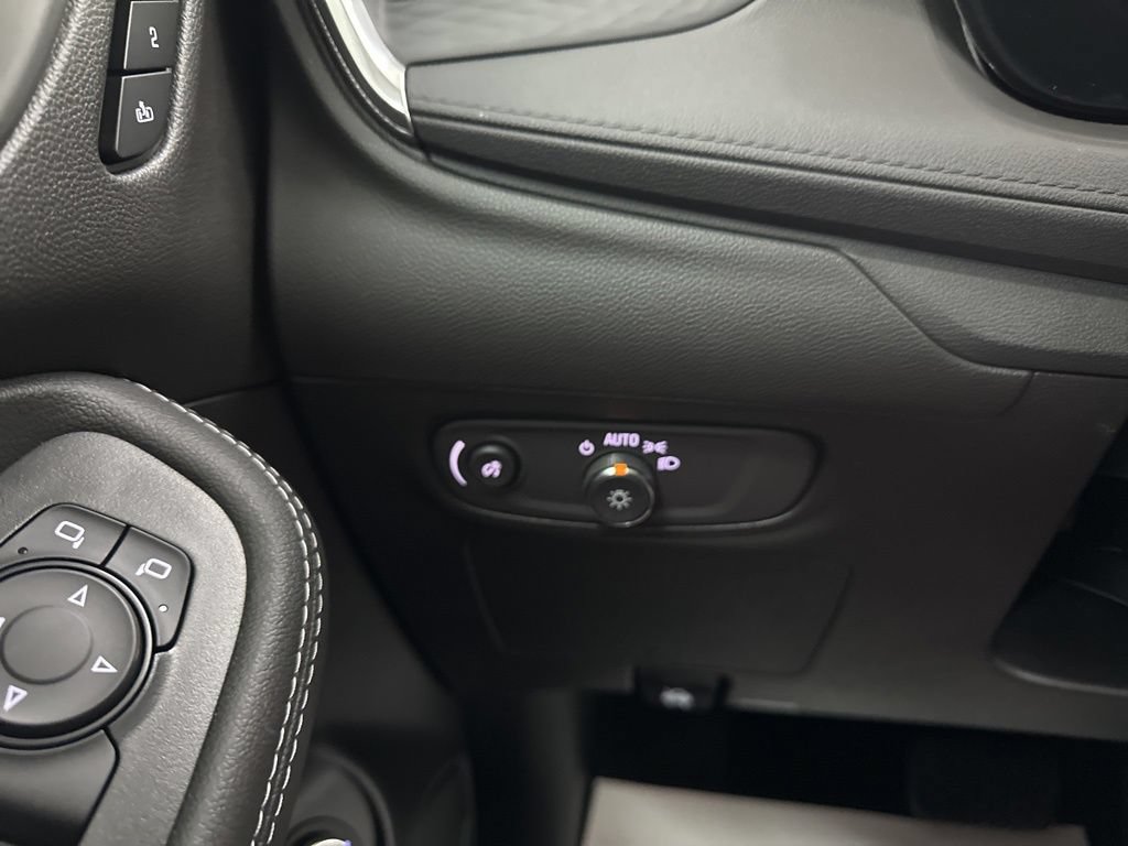 New 2026 Buick Encore GX Avenir w/ Avenir Technology Package AWD/4WD image 39