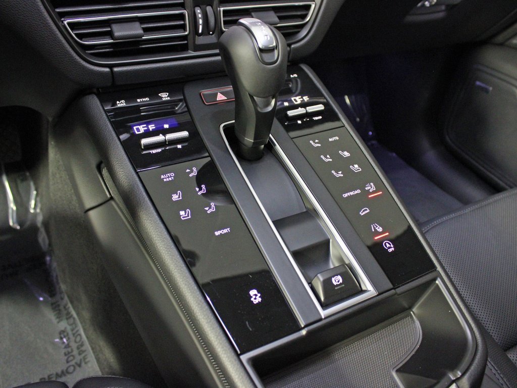 Used 2026 Porsche Macan image 29