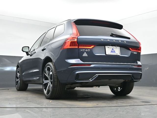 Used 2023 Volvo XC60 B6 Ultimate w/ Protection Package Premier image 44
