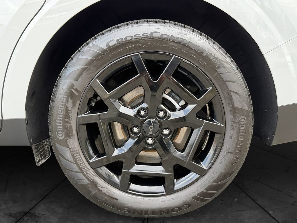 Certified 2025 Kia Carnival SX w/ SX Dark Edition Package FWD image 27