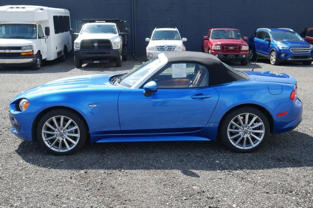 Used 2017 FIAT 124 Spider Lusso image 7
