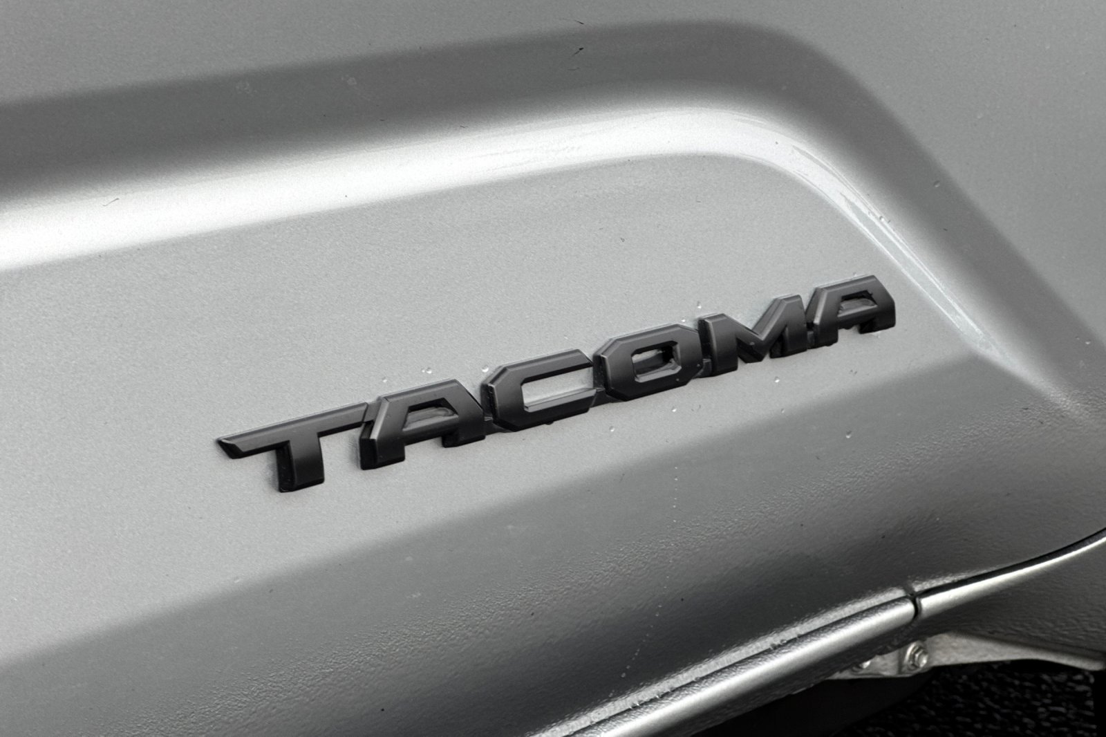 Certified 2025 Toyota Tacoma TRD Off-Road AWD/4WD image 14