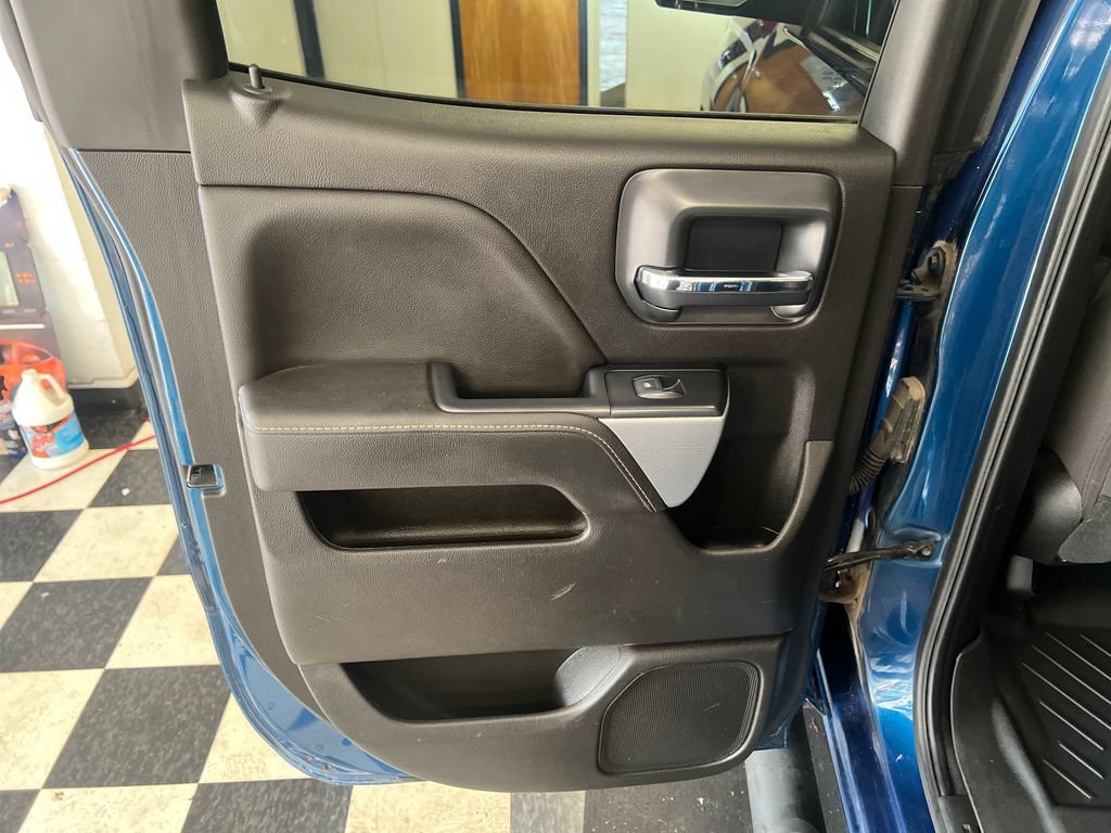 Used 2019 Chevrolet Silverado 1500 LT w/ All Star Edition AWD/4WD image 35