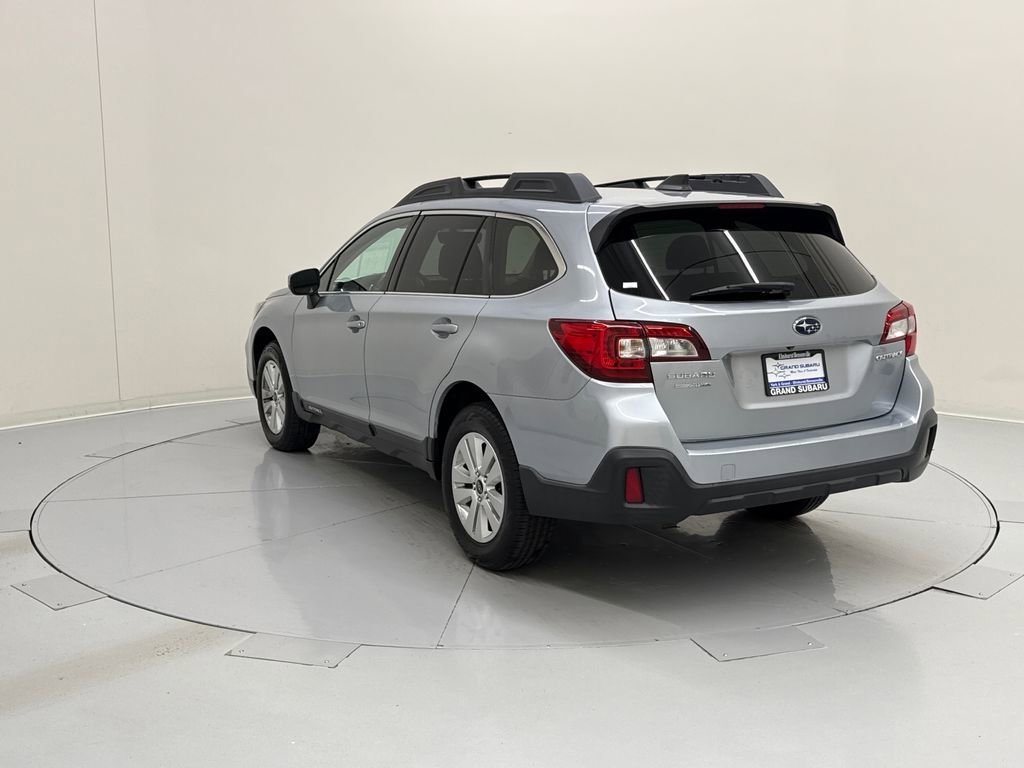 Used 2019 Subaru Outback 2.5i Premium AWD/4WD image 3