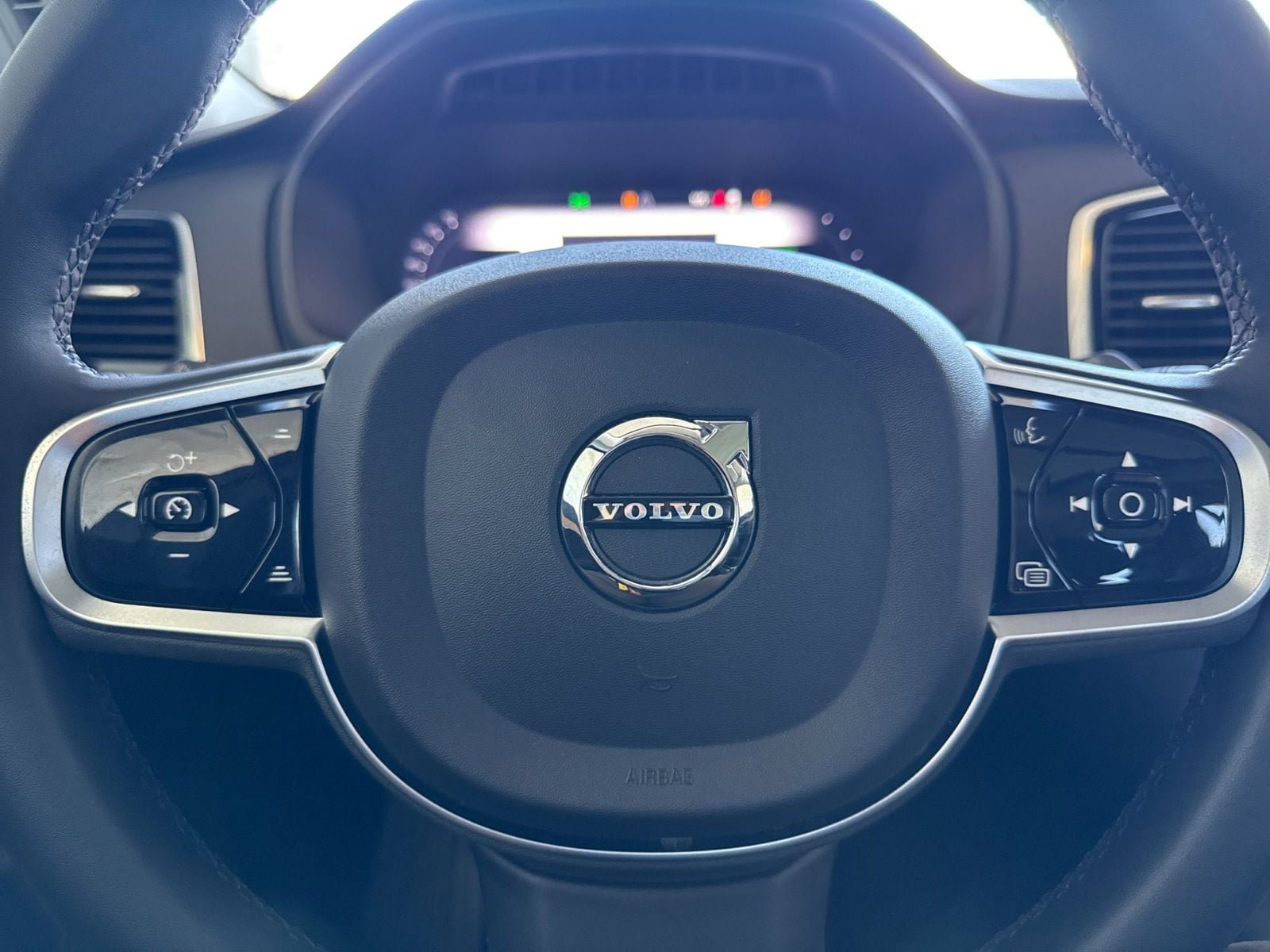 Certified 2024 Volvo XC90 T8 Plus w/ Protection Package Premier AWD/4WD image 29
