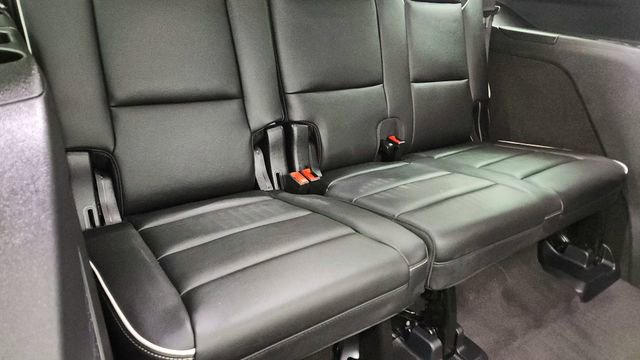 Used 2025 Cadillac Escalade Sport w/ Touring Package image 31