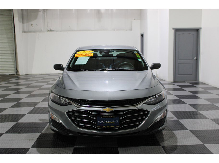 Used 2024 Chevrolet Malibu LS image 2