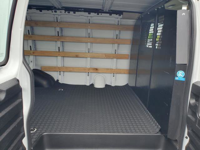Used 2023 GMC Savana 2500 w/ Driver Convenience Package image 15
