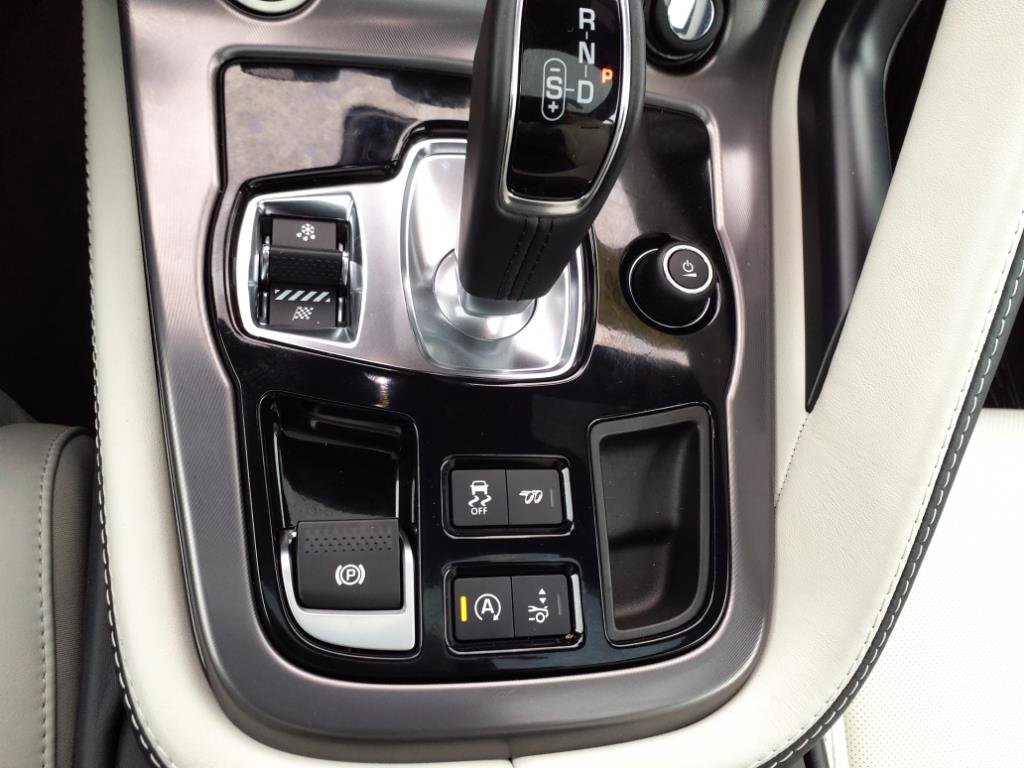 New 2024 Jaguar F-TYPE Coupe AWD image 18