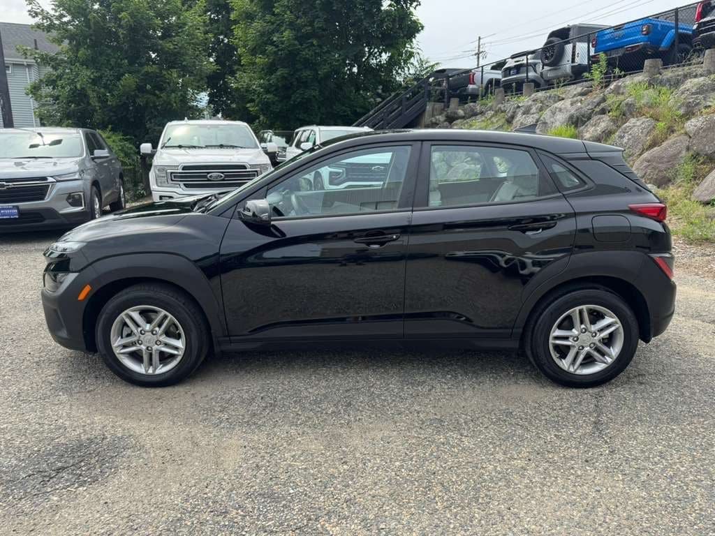 Certified 2023 Hyundai Kona SE w/ Cargo Package AWD/4WD image 3
