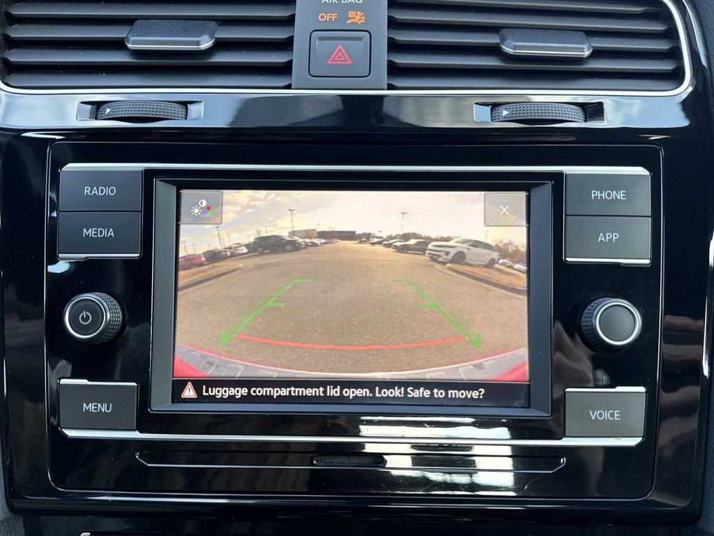 Used 2020 Volkswagen Golf 4-Door image 34