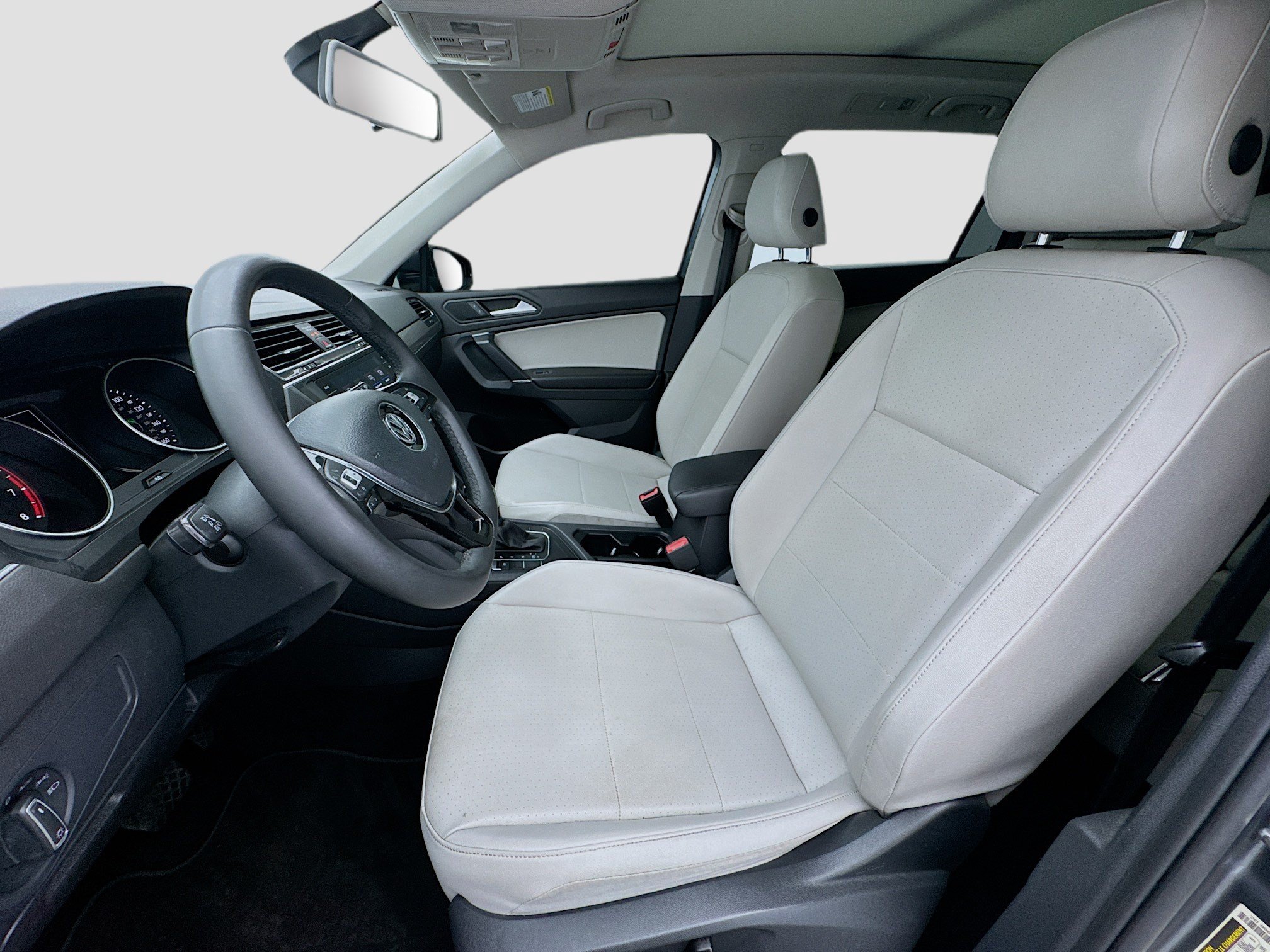 Used 2020 Volkswagen Tiguan SE w/ Panoramic Sunroof Package FWD image 13