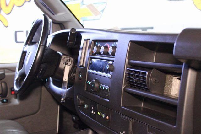 Used 2023 GMC Savana 2500 Extended w/ Driver Convenience Package image 9
