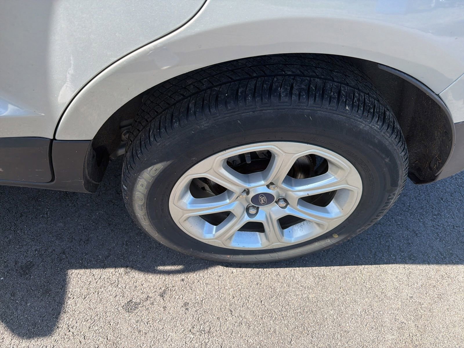 Used 2019 Ford EcoSport SE w/ SE Convenience Package FWD image 9