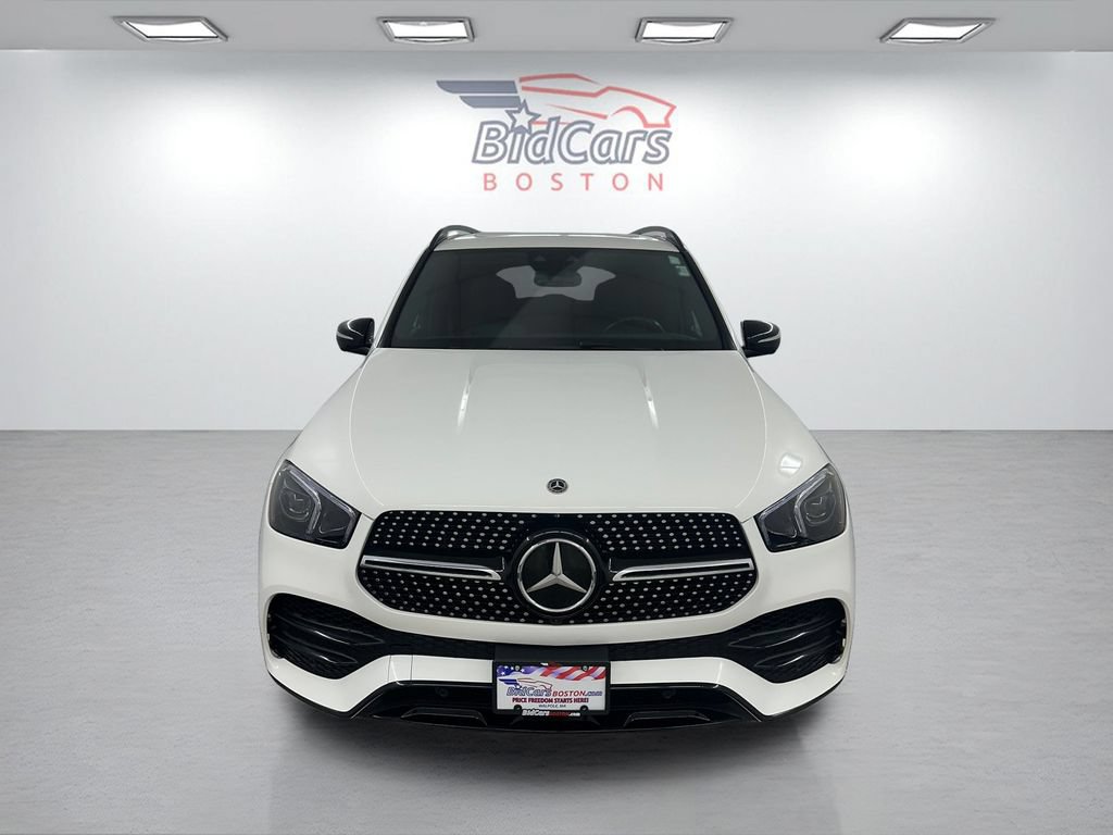 Used 2022 Mercedes-Benz GLE 350 4MATIC w/ AMG Line Exterior image 2