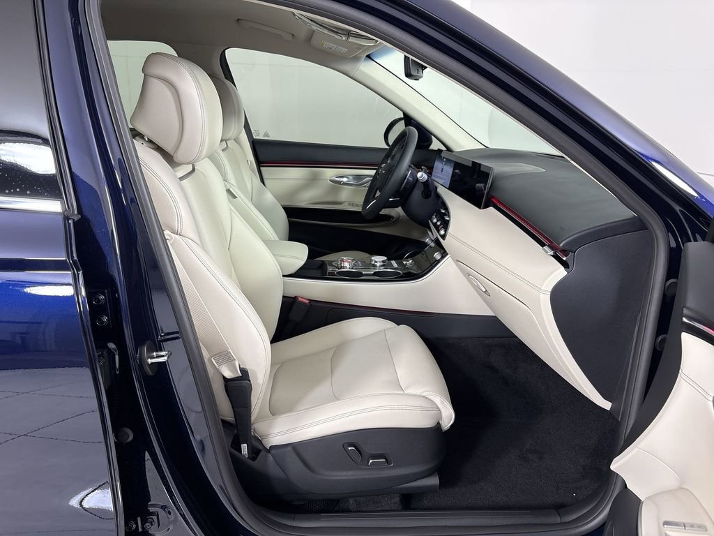 New 2026 Genesis GV70 2.5T AWD/4WD image 25