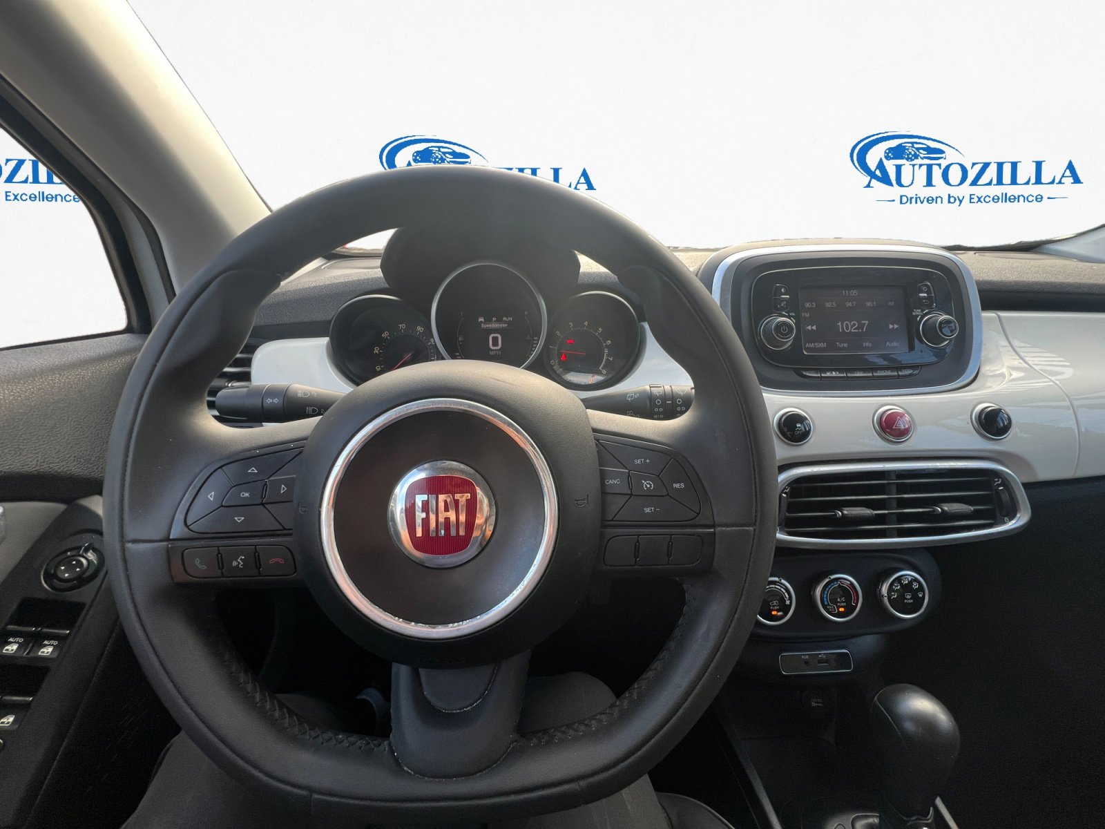 Used 2016 FIAT 500X Easy image 9